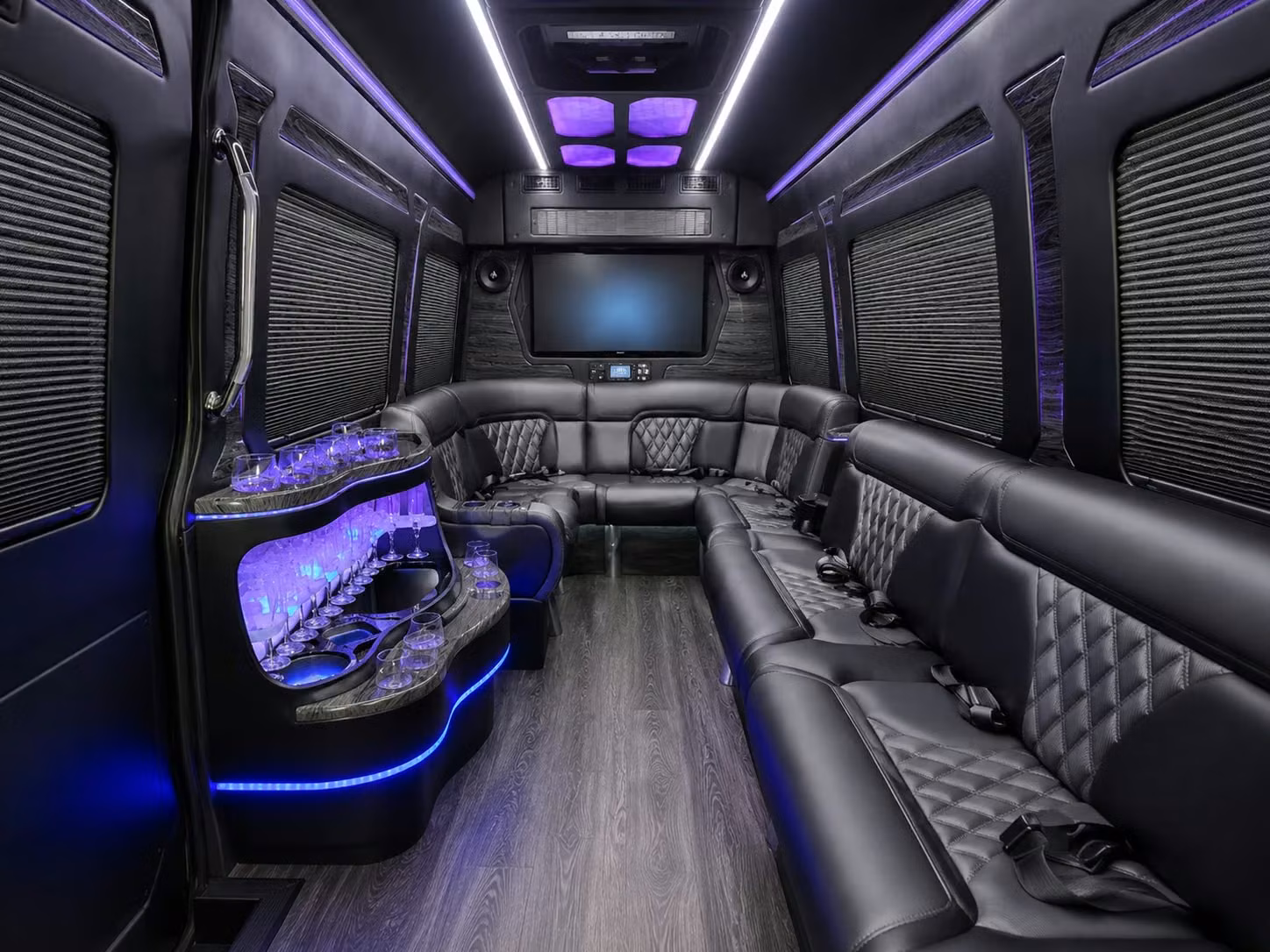 airport transfers and dignitary shuttles for columbus government travel