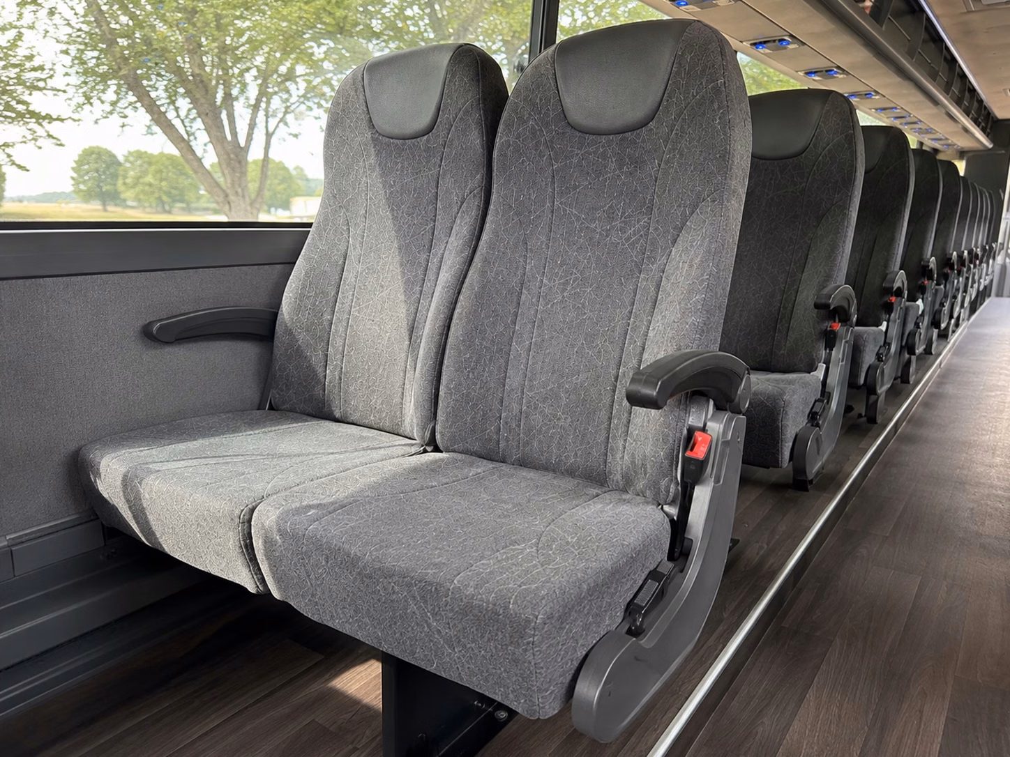 move the bridal party across columbus in style before the ceremony even begins