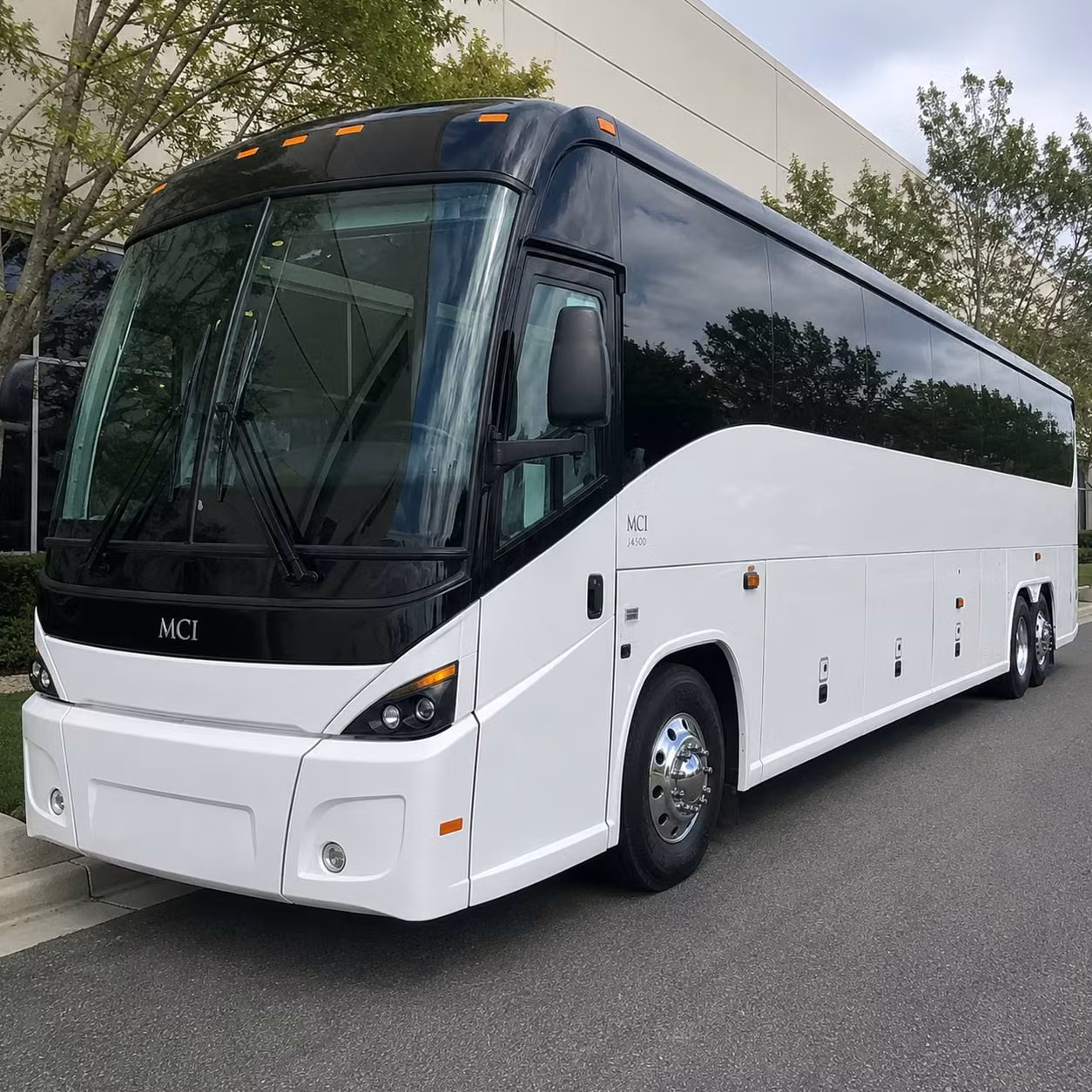 you can find and book airport transportation in columbus and any nearby city
